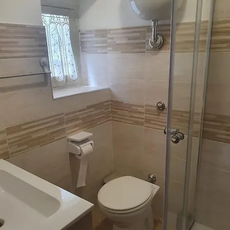 Castrum Bed & Breakfast *