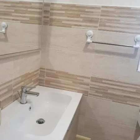 Bed & Breakfast Castrum *